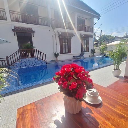 Luang Prabang Pavilion Hotel & Travel מראה חיצוני תמונה