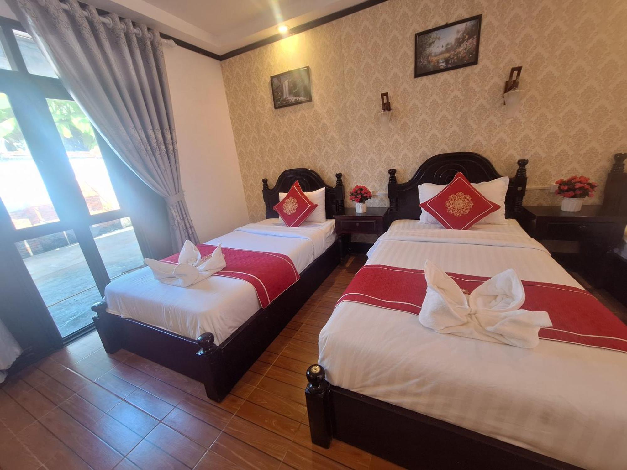 Luang Prabang Pavilion Hotel & Travel מראה חיצוני תמונה