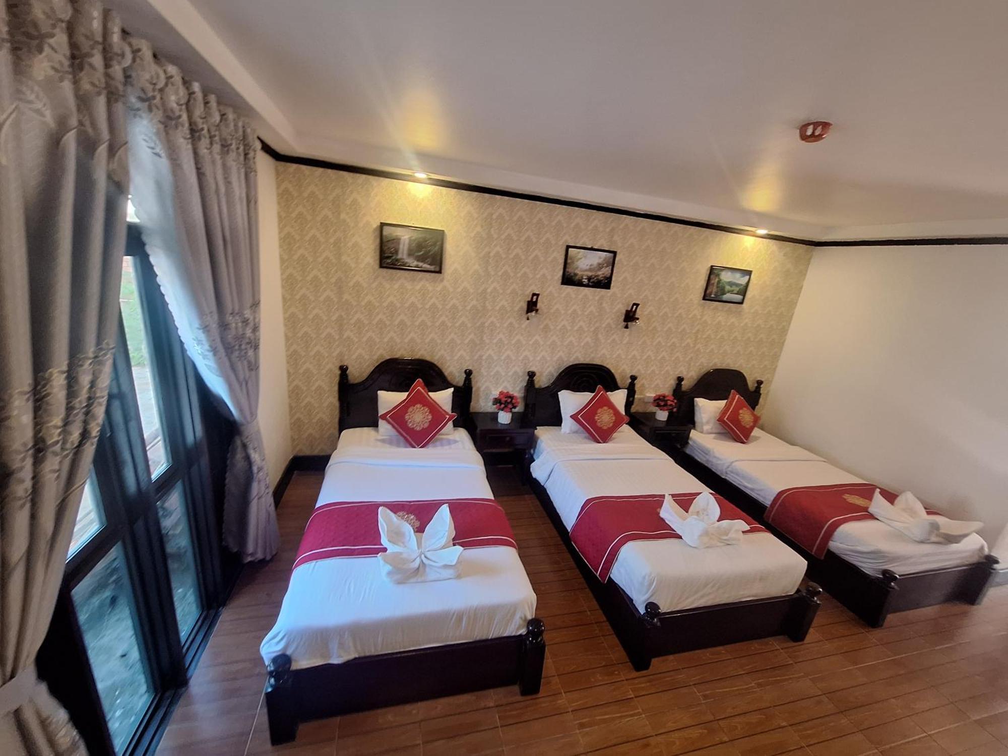Luang Prabang Pavilion Hotel & Travel מראה חיצוני תמונה
